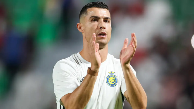 Ronaldo không có tên ở danh sách thi đấu của Al Nassr trước Al Hazem